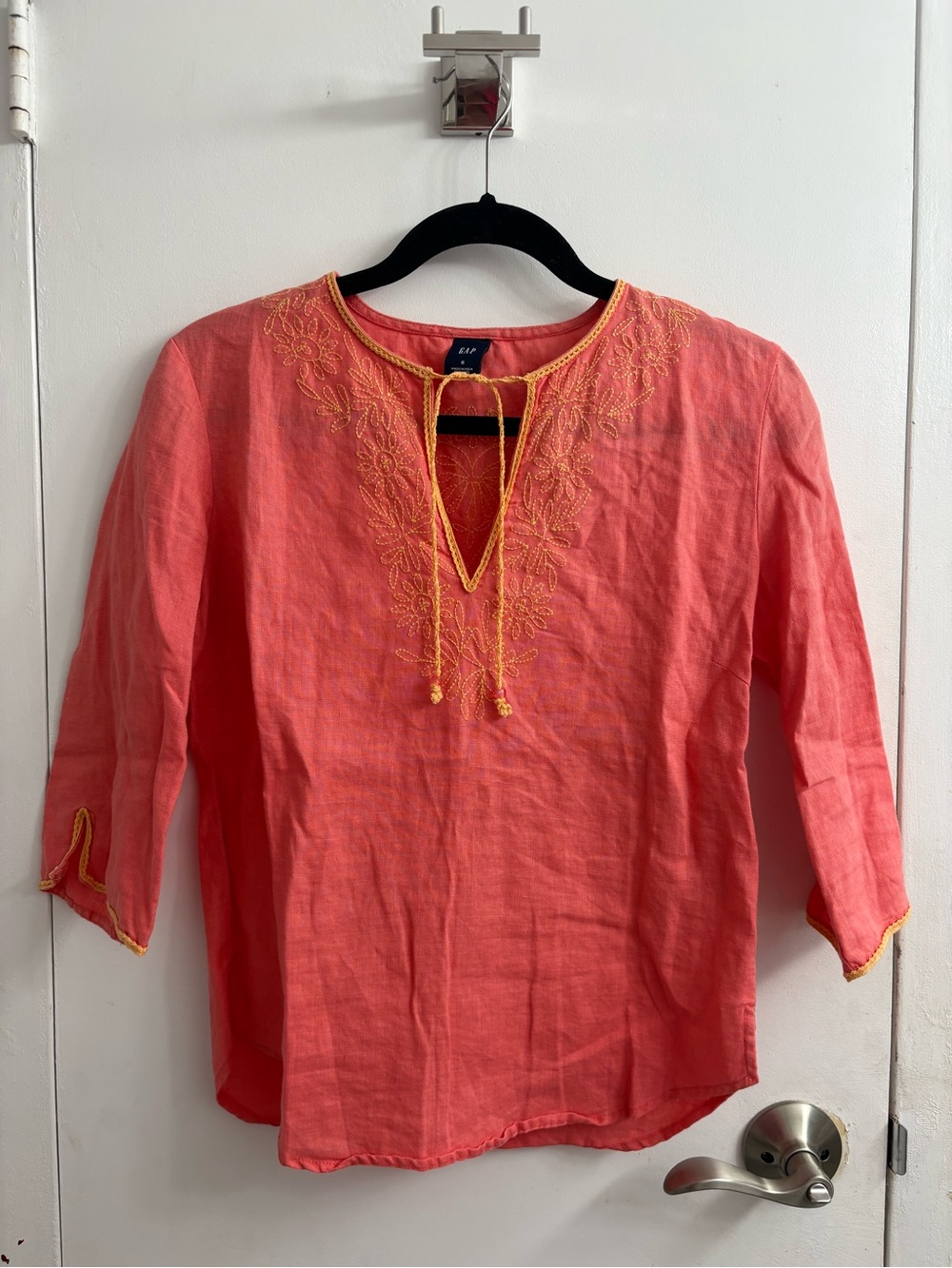 100% linen GAP Coral Embroidered V-Neck Women's Top